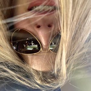 Meet your Posher, Cam